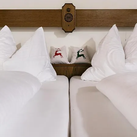 Vendégház Traditionsgasthof Weissbacher Auffach