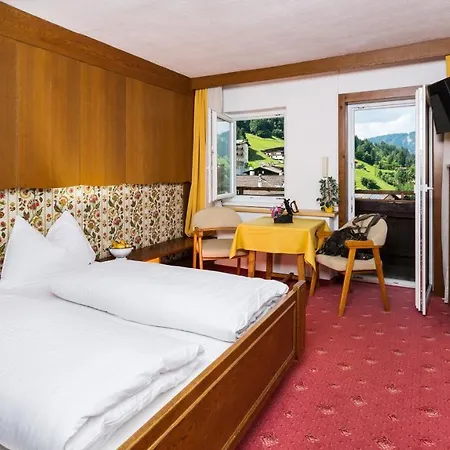 Vendégház Traditionsgasthof Weissbacher 3*