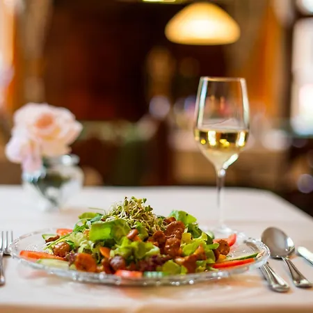 Traditionsgasthof Weissbacher Vendégház