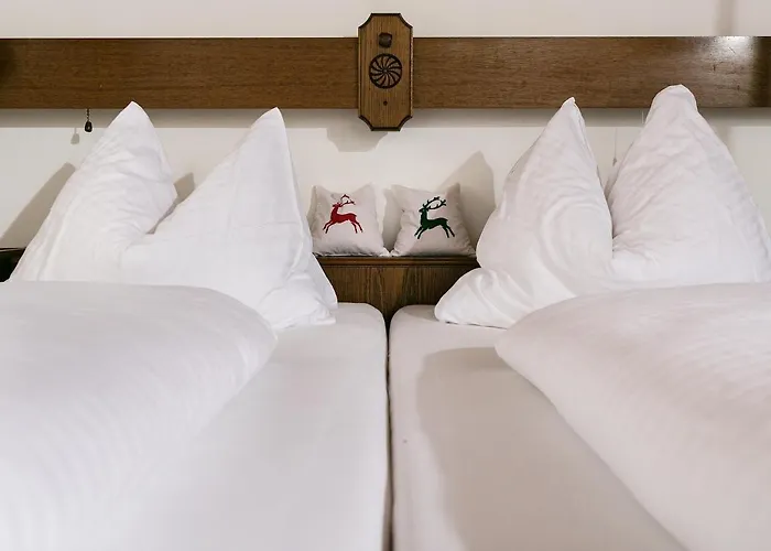 بيت ضيافة Traditionsgasthof Weissbacher اوفاش