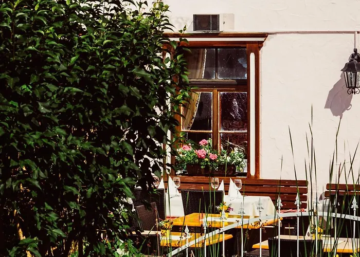 Traditionsgasthof Weissbacher بيت ضيافة 3*