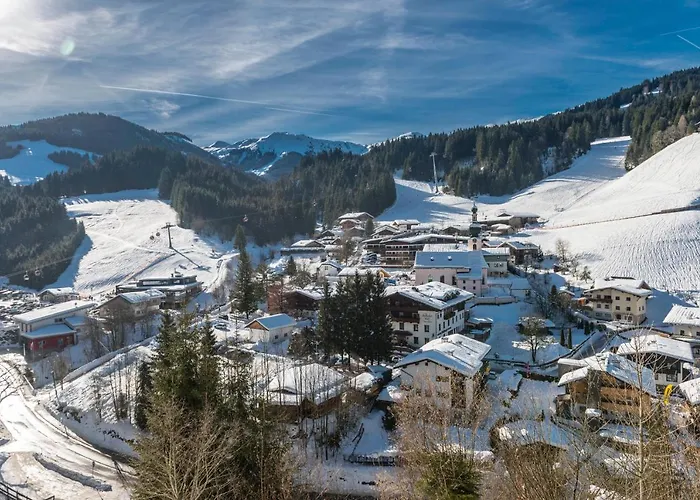 Traditionsgasthof Weissbacher بيت ضيافة 3*