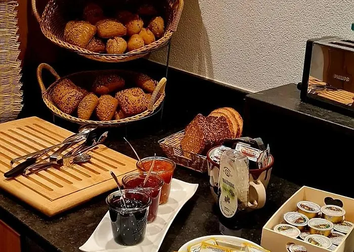 Traditionsgasthof Weissbacher 3* اوفاش